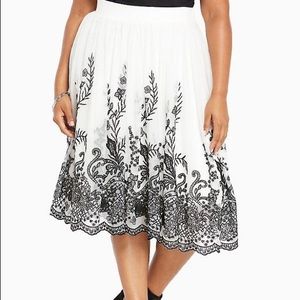 Torrid Black and White Floral Midi Skirt